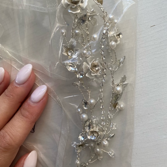 Bridal Hair Vine